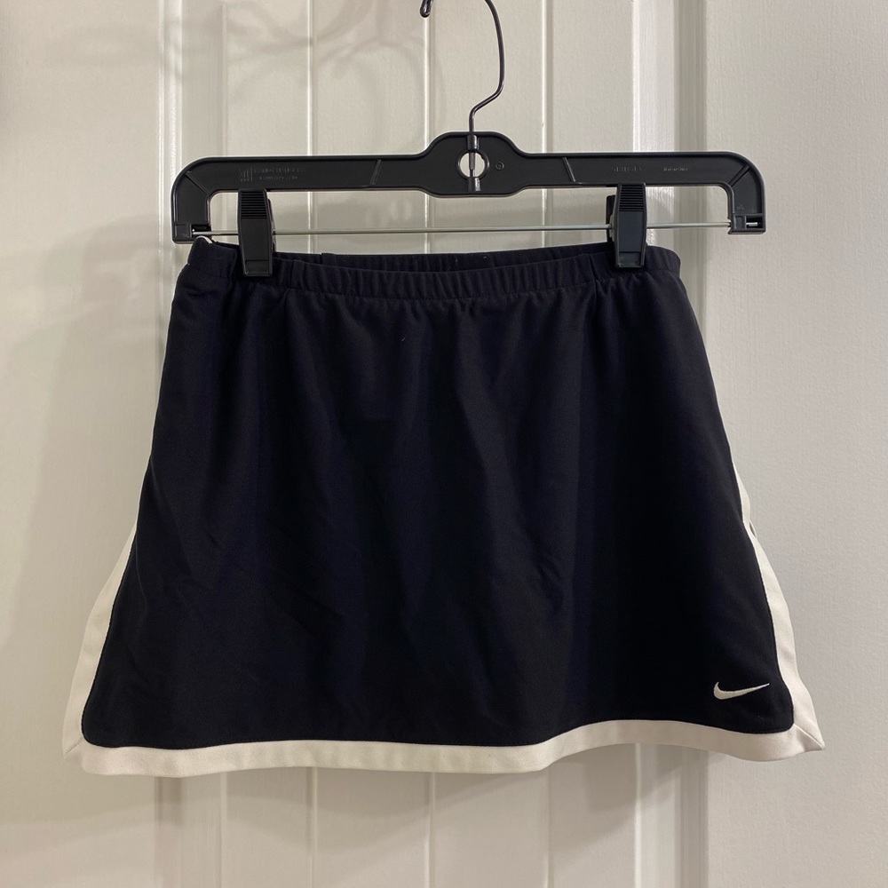 Nike women’s tennis skirt - xs